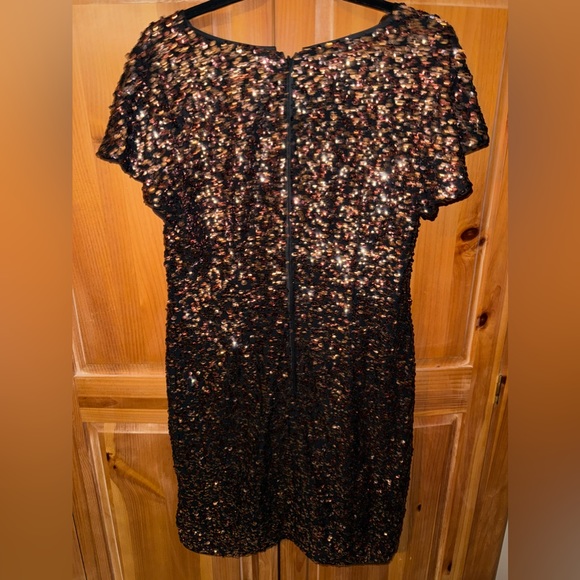 Vince camuto Rose Gold & Gold sequin dress EUC Size 10 worn once - Picture 3 of 5